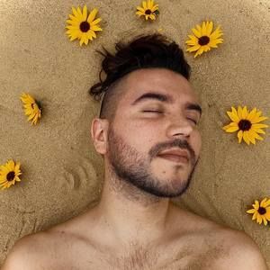 Meet your Posher, Victor